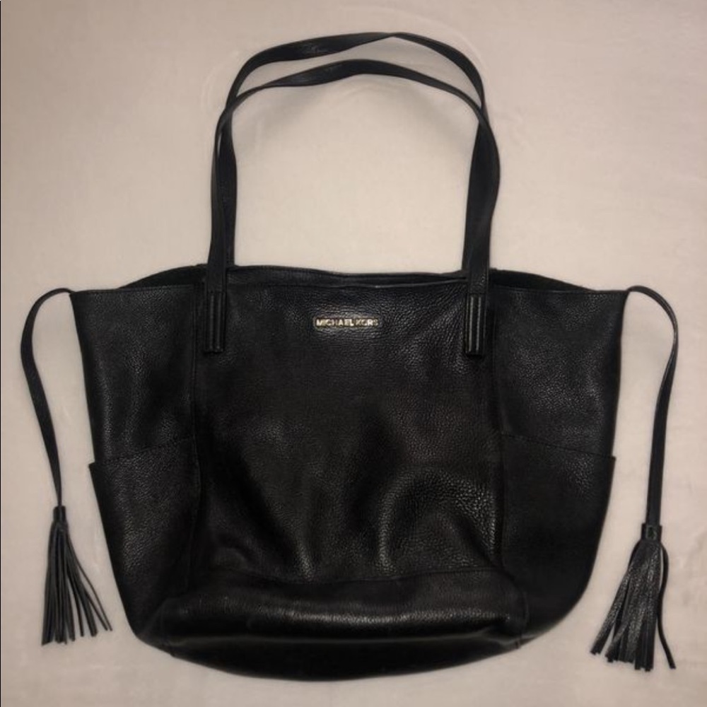 Michael Kors tote bag/purse/overnight bag.